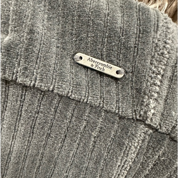 Abercrombie & Fitch Gray Ribbed Velour Hoodie Sweatshirt - Picture 4 of 4